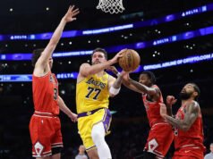 Notas dos jogadores do Lakers: Luka Doncic marca 51 na vitória sobre o Bulls