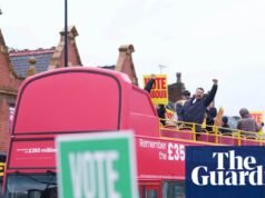 Sadiq Khan diz que os trabalhistas deveriam parar de considerar os eleitores progressistas como garantidos.