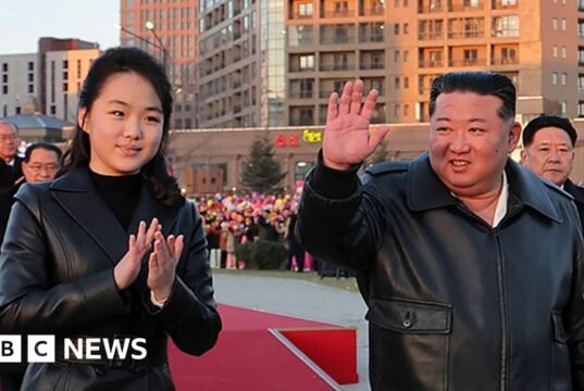 Poderia a filha adolescente de Kim Jong Un ser o próximo líder da Coreia do Norte?