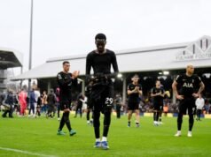 OC Ardiles pede unidade para tirar o Tottenham de ‘grandes, grandes problemas’