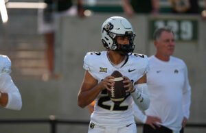 O quarterback do Colorado, Dominic Ponder, morre aos 23 anos