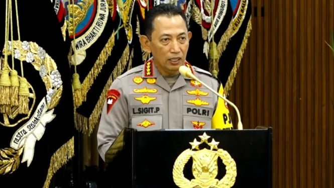 69535badcf47a-kapolri-jenderal-listyo-sigit-prabowo_665_374.jpg