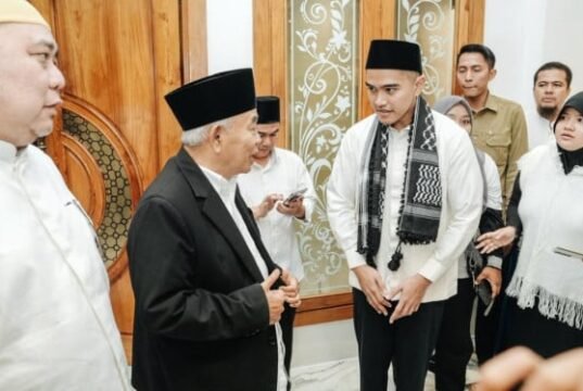 Kesang “Nagechar Batin” quando Ponapes Amanatul Ummah estava vindo para Mojokerto