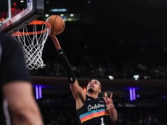 San Antonio Spurs espera usar a adversidade para vencer o Philadelphia 76ers