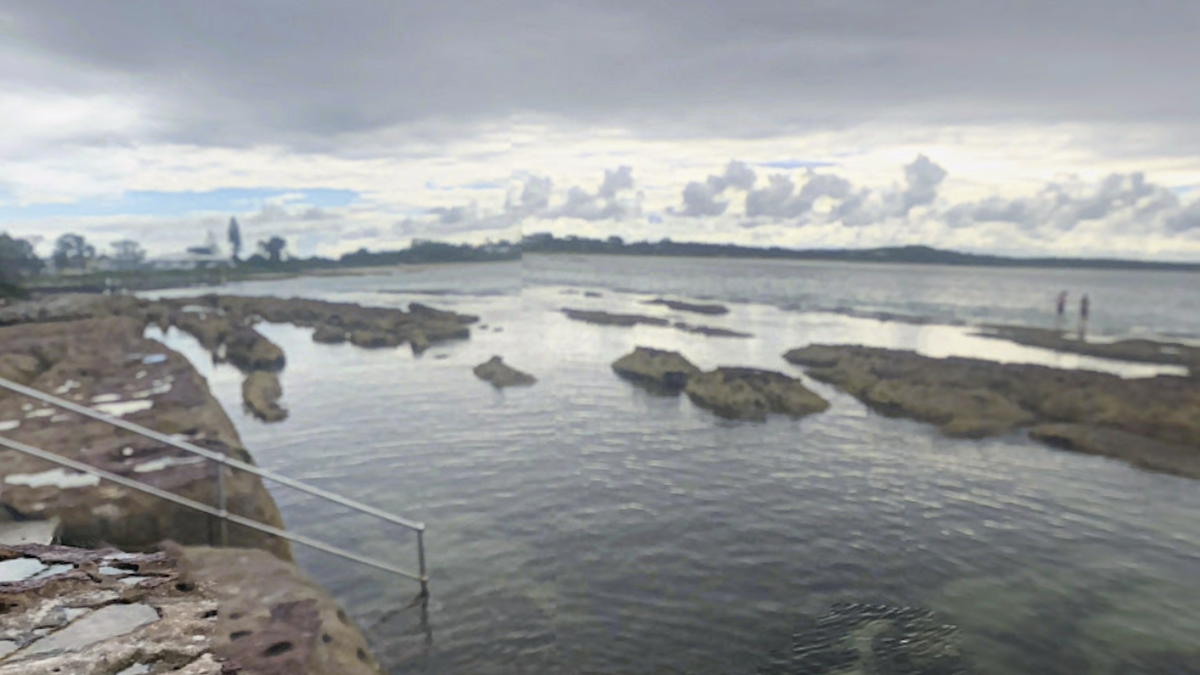 Corpo de pescador encontrado após escorregar na água na Península de Beecroft, costa sul de NSW