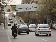 Kremlin diz estar em contato constante com líderes iranianos por causa de “agressão flagrante” contra Teerã