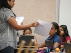 Escolas e hospitais rurais sofreram com Trump