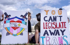 Republicanos do Kansas aumentam a crueldade contra pessoas trans