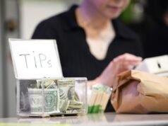 ‘Nenhum imposto sobre gorjetas’ aconselha milhões de pessoas nos EUA a reivindicar deduções