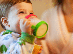 Ingredientes comuns em fórmulas infantis associados à doença hepática infantil