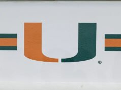 O ex-jogador de futebol americano de Miami Rashaun Jones enfrenta a anulação do julgamento após ser acusado de assassinar o companheiro de equipe Brian Pata