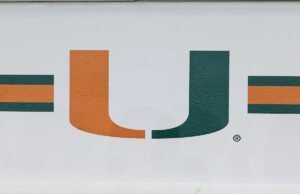 O ex-jogador de futebol americano de Miami Rashaun Jones enfrenta a anulação do julgamento após ser acusado de assassinar o companheiro de equipe Brian Pata