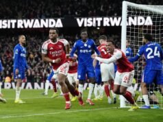 Jurien Timberwolve deu ao Arsenal uma vitória crucial contra o Chelsea, de 10 jogadores