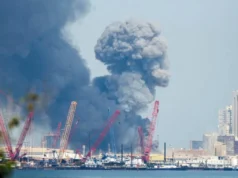 Os mísseis iranianos trazem a guerra ao Golfo. Reforça o apoio à campanha EUA-Israel