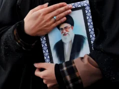 Autoridades dos EUA duvidam da mudança de regime de Teerã após a morte de Khamenei
