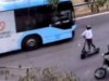 O prefeito de Fairfield pede repressão às bicicletas elétricas enquanto crianças de Sydney são horrivelmente flagradas pela câmera batendo em um ônibus