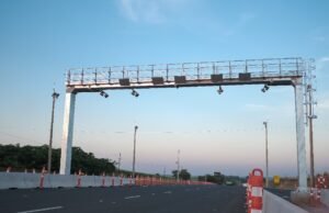 É #Fake que dirigir na contramão evita cobrança em pedágio de livre fluxo