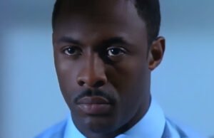 Idris Elba apareceu em um programa de vampiros esquecido que tentava ser o Arquivo X britânico