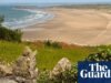 ‘Dos nossos assentos podemos ver os barcos que fornecem lagostas aos restaurantes’: um passeio gastronômico por Gower, País de Gales, férias no País de Gales