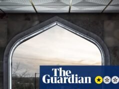 The Backyard Biennial: Early Review – Esta exposição triste e sem sentido me deu uma enxaqueca de arte e design