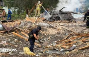 Dez mortos em ataque russo a exposição de drones perto de Kiev