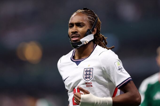 2026-07-06T024458Z_199055646_UP1EM7607MWGN_RTRMADP_3_SOCCER-WORLDCUP-MEX-ENG.JPG