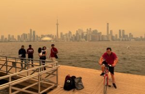 Os incêndios florestais canadenses nunca deixaram os céus dos EUA laranja no passado. O que mudou aqui?