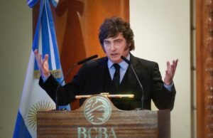 Javier Mille declarou feriado nacional após a eliminação da Argentina da Copa do Mundo