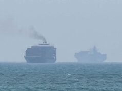 Navios pararam de cruzar o Estreito de Ormuz após ataques comerciais dos EUA e do Irã