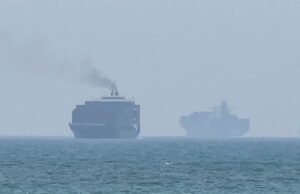 Navios pararam de cruzar o Estreito de Ormuz após ataques comerciais dos EUA e do Irã