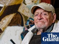 Ken Turner, o artista de 100 anos que destruiu Tesla com um tanque: ‘Não sou um revolucionário, sou um rebelde comum’ Arte
