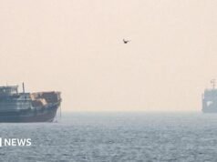 Depois de receber relatos de explosões no sul do país, os Estados Unidos lançaram mais ataques ao Irão