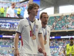 Depois do festival de dez gols, a Inglaterra está em terceiro lugar