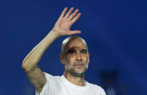 Equipamentos de escritório de Guardiola, incluindo xícaras de café e tartarugas de cerâmica, vão a leilão