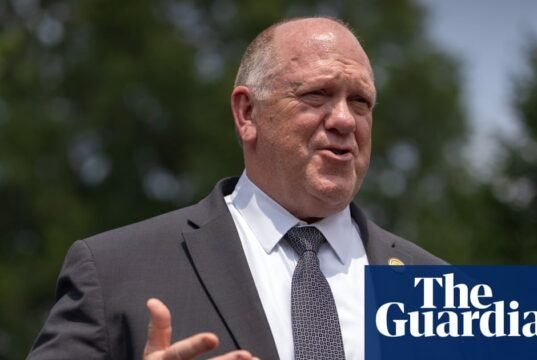 Trump ‘Czar da Fronteira’ diz que oficial do ICE não deveria ter aprovado a investigação do massacre no Maine ICE (US Immigration and Customs Enforcement)