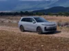 Alguns veículos elétricos podem percorrer 1.300 km antes de serem recarregados, com o motor a combustível atuando como extensor de autonomia.