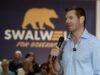 O deputado Eric Swalwell diz que renunciará ao Congresso após acusações de assédio sexual