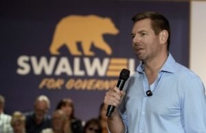 O deputado Eric Swalwell diz que renunciará ao Congresso após acusações de assédio sexual