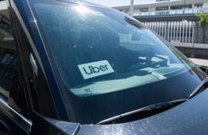 Estratégia de carros autônomos da Uber: adoção lenta