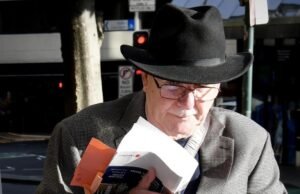 O ex-padre Guy Norman Hartcher culpa lesão cerebral por adolescente vítima de sexo