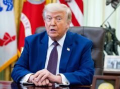 Trump perdoou várias pessoas condenadas em casos de conserto de automóveis antes de 4 de julho