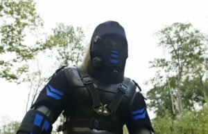Um polêmico especial do Discovery Channel prometeu mostrar seu apresentador sendo comido por uma cobra